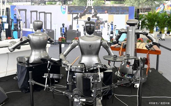 九鼎配资 从一机难求到无人问津：机器人租赁凉了？从业者哭诉：再降就赔本